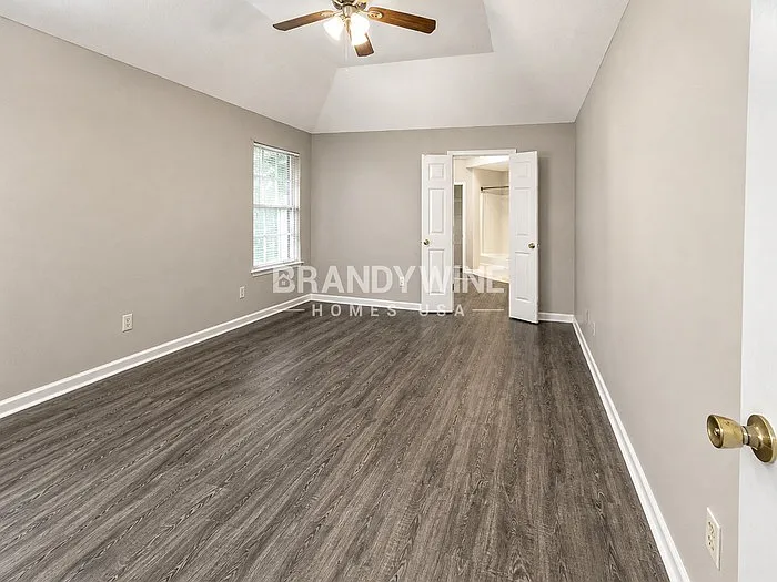 5597 Blackburg Dr — Photo 8