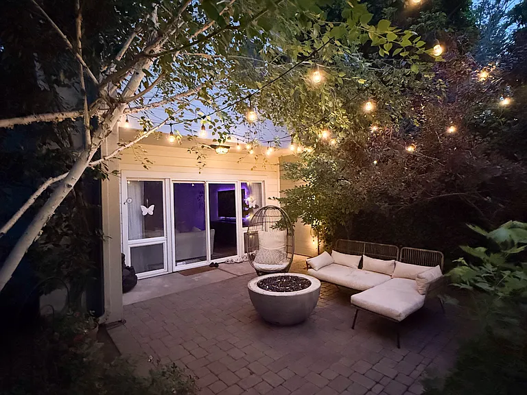 430 Angela Pl — Photo 2