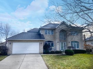 7525 Arlene Ave, Willowbrook, IL 60527