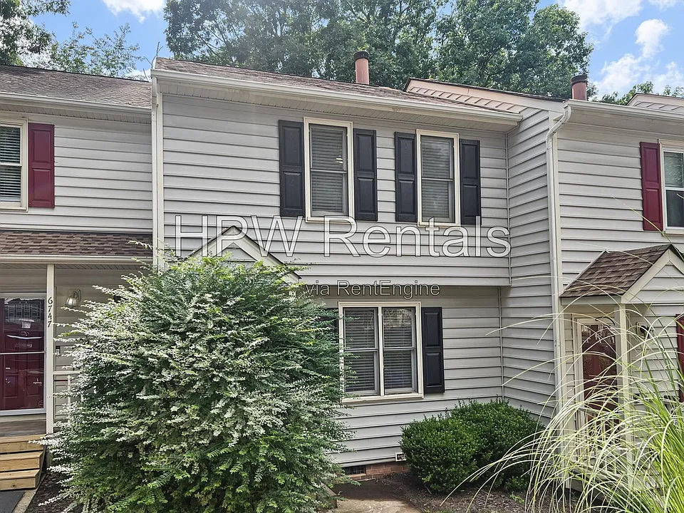 6749 Chauncey Dr