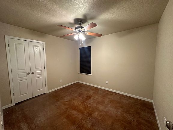 4th image of 2105 Pinckney Ct APT B