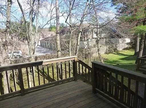 125 Copperwood Dr — Photo 11