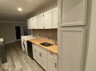 172 Hill Rise, Calverton, NY 11933