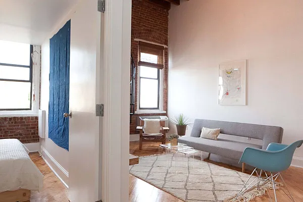 Rented by Dream Space Realty | media 10