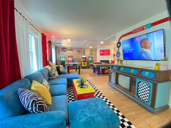 1324 Dillon Dr, Normal, IL 61761