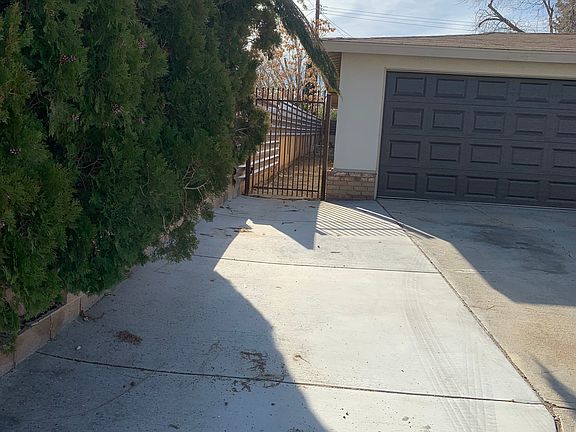4th image of 1208 W Avenue J14