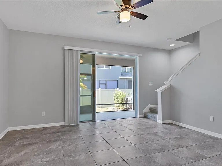 8657 Palmer Park Cir — Photo 15