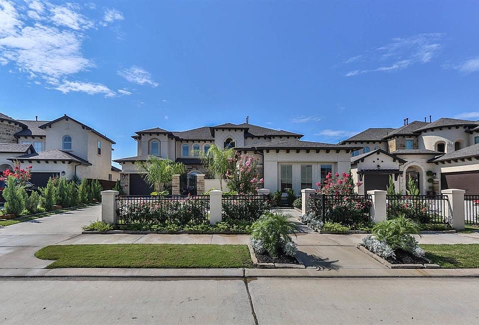 1st image of 18219 Muscatelli Dr