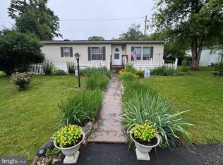 3 Pine Ter, Quakertown, PA 18951