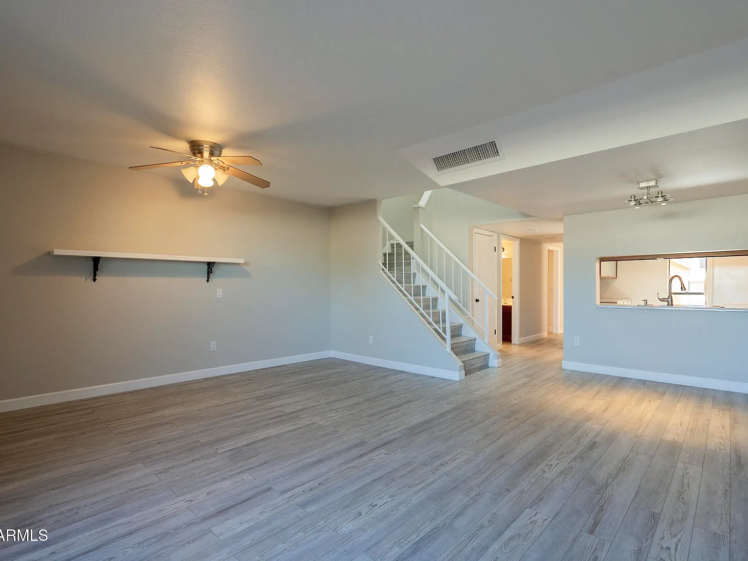 2 bed, 2.5 bath, 1390 sqft, $1,925 — Photo 4