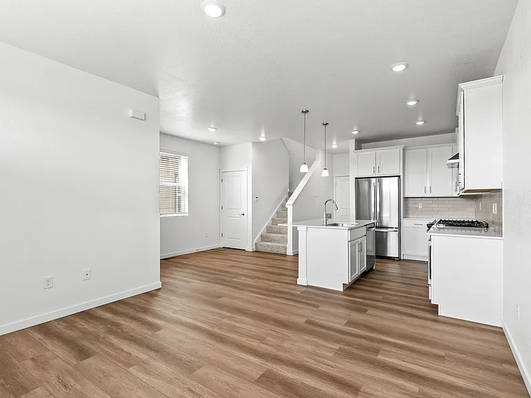1508 Higgins Creek Dr — Photo 8