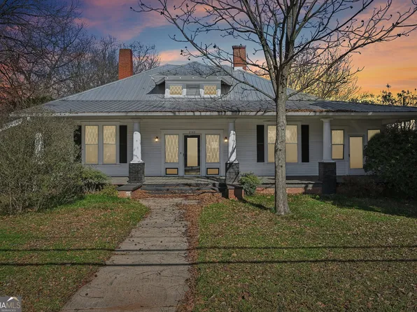 2140 N Broad St, Commerce, GA 30529