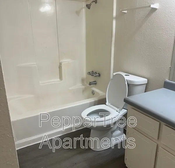 760 E Elm Ave #A — Photo 11