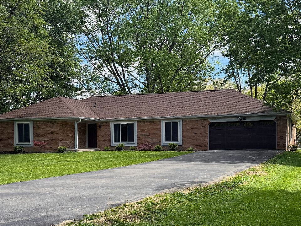 1st image of 229 Village Dr E