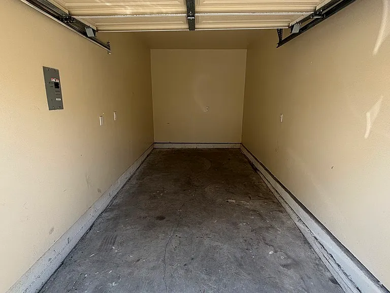 4523 S Arlington Ave — Photo 15
