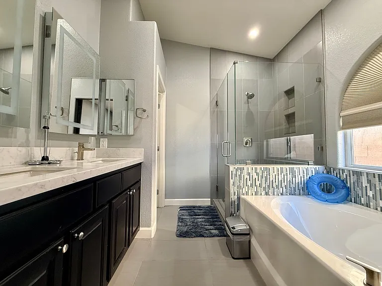 8565 Hogan Falls Cir — Photo 8