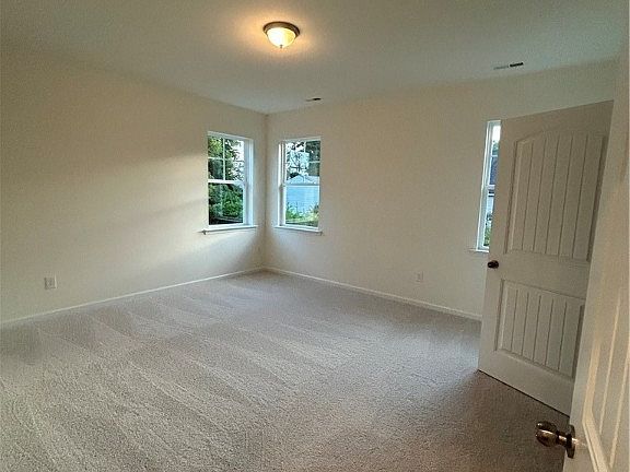 4th image of 8315 Scott Pl