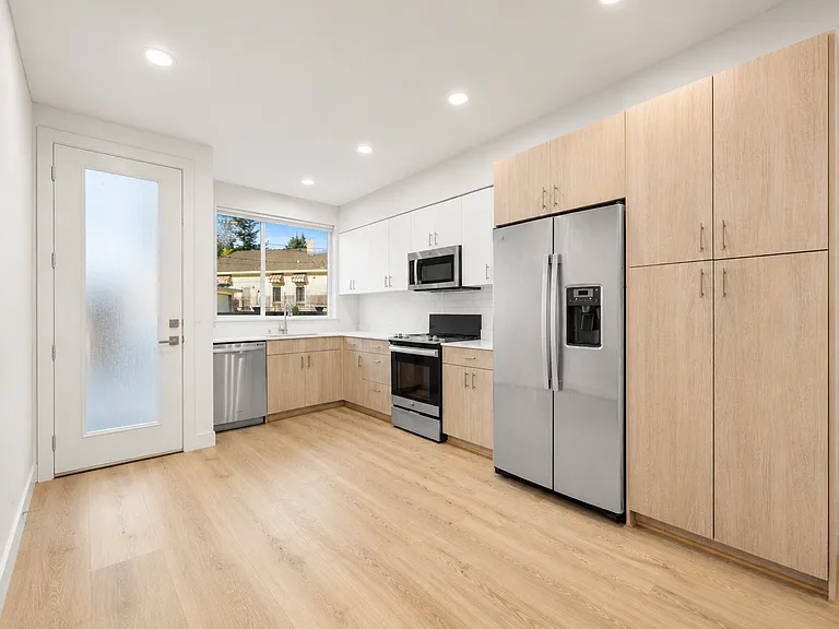 10162 Holman Rd #F — Photo 2