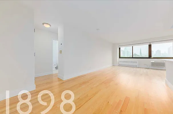 Rented by A&E Real Estate Management | media 9