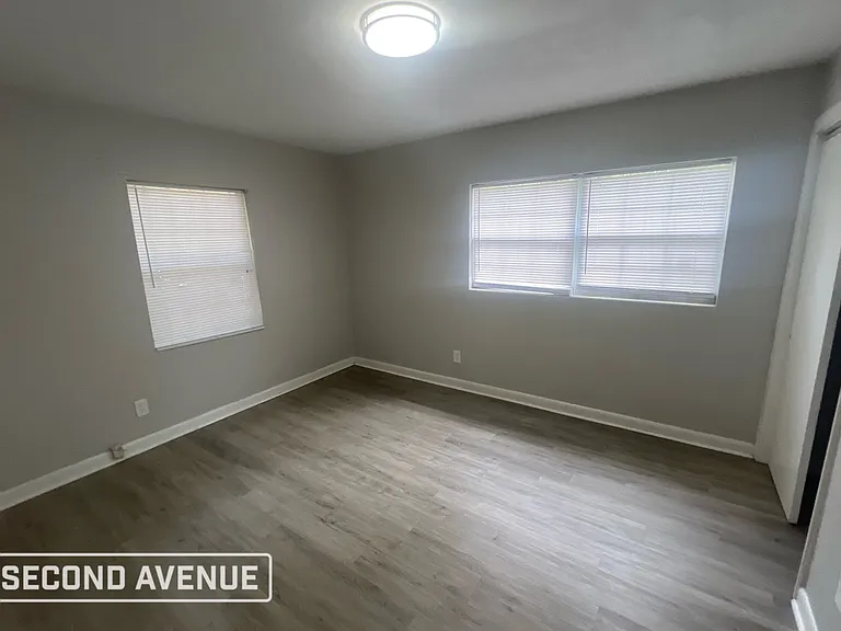 3015 Lansdell Dr — Photo 9