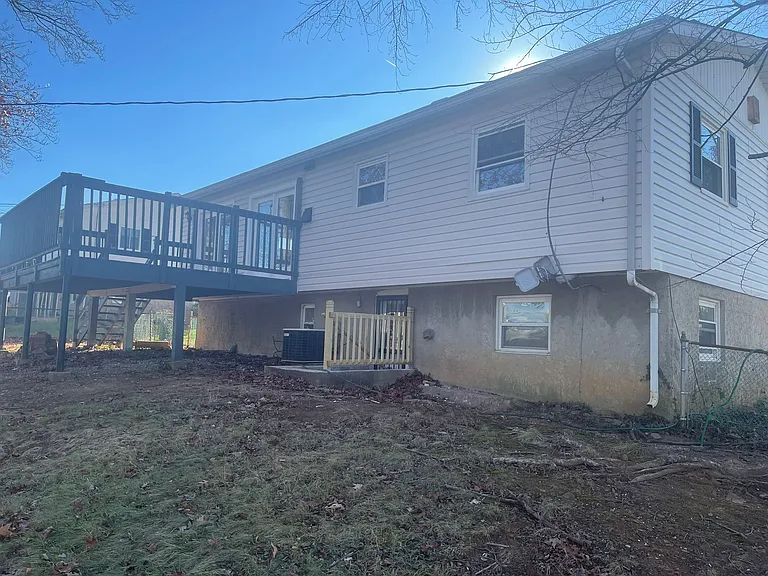 6714 Yataruba Dr — Photo 5