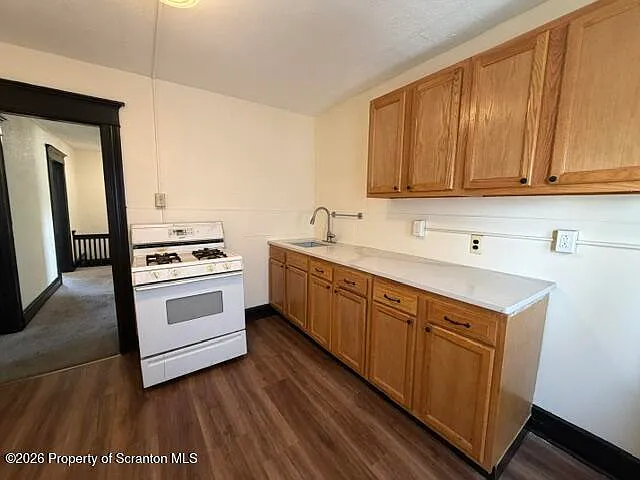 610 Moosic St #B — Photo 2