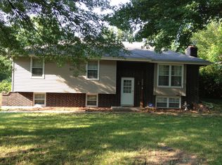 308 SE Rockwood St, Blue Springs, MO 64014