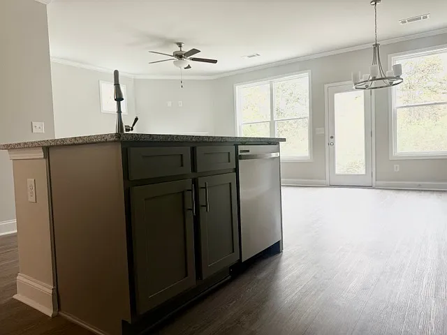3901 Hill Ct — Photo 4