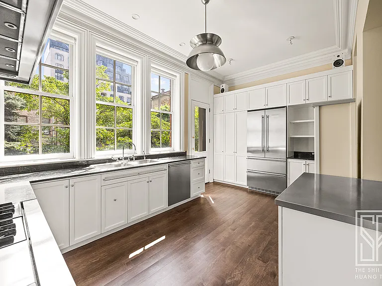 548 State St #PARLOR — Photo 10