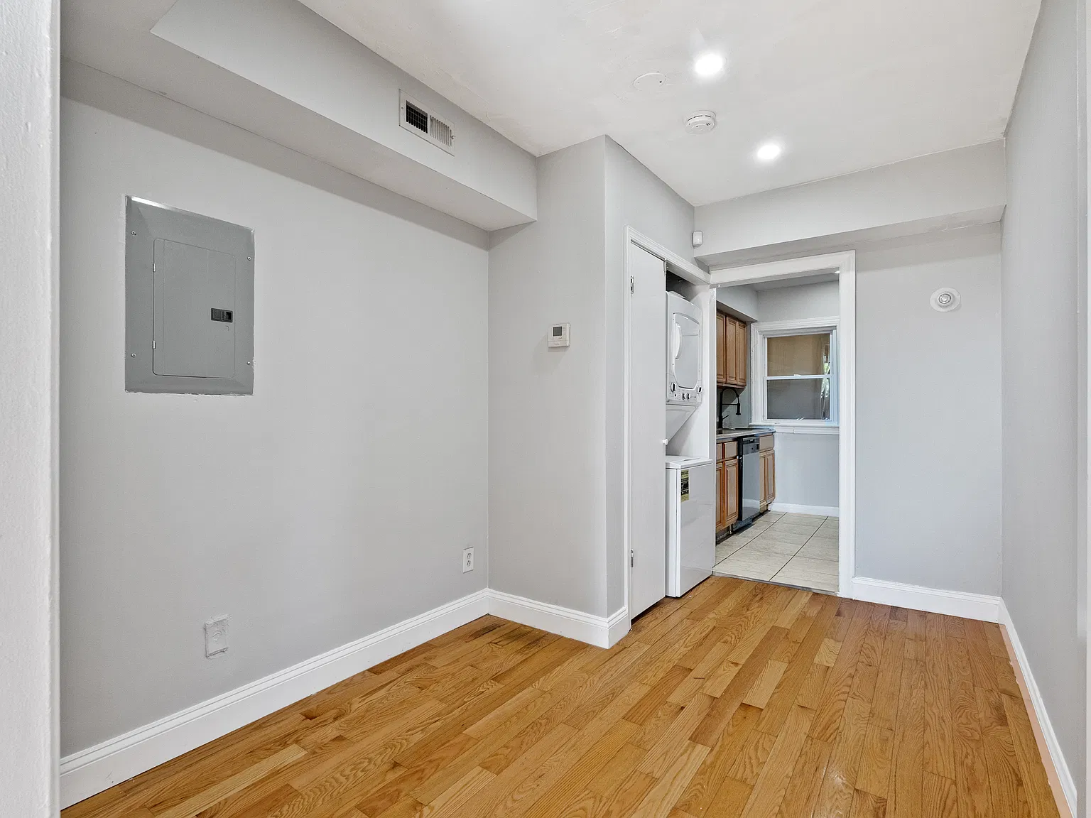 2 bed, 800 sqft, $1,495 — Photo 4