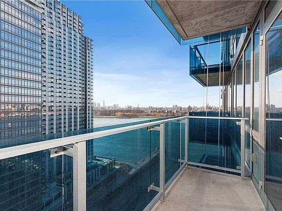 3rd image of 22 N 6th St APT 20A