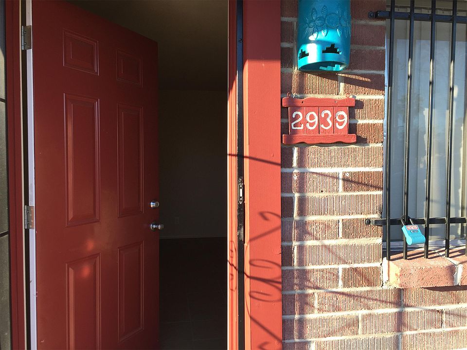 1st image of 2939 N Palo Verde Ave