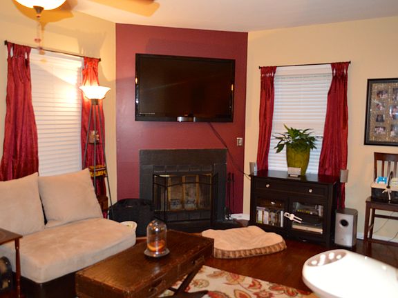 3rd image of 239 Westdale Dr