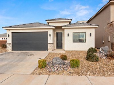 584 S Riverbed Dr, Washington, UT, 84780