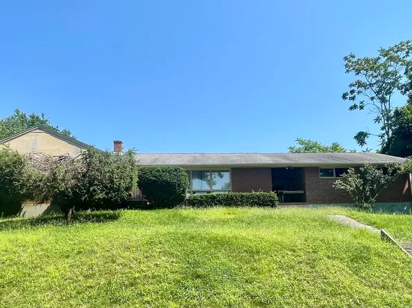 71 Lorraine Street, Waterbury, CT 06704