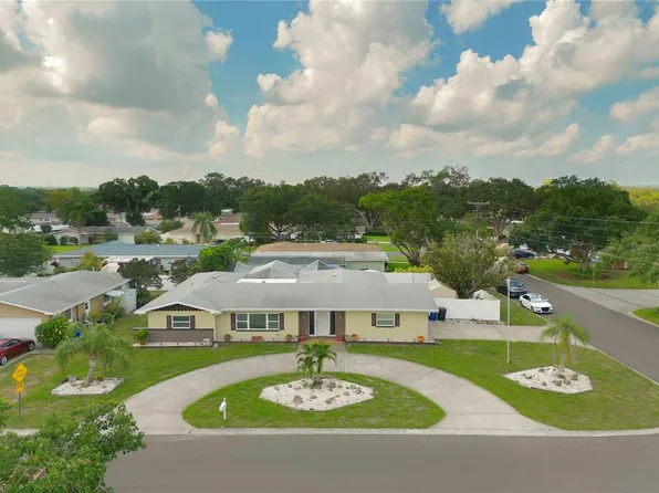 2109 COLLEGE DRIVE, CLEARWATER, FL 33764