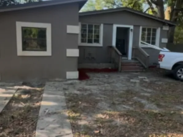 6773 Restlawn Dr, Jacksonville, FL 32208