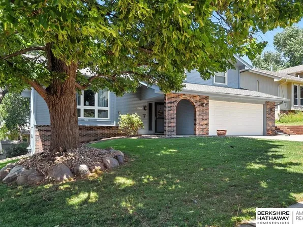 12966 Miami Cir, Omaha, NE 68164