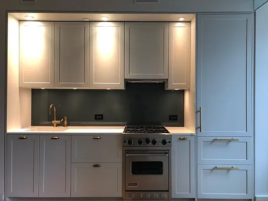 Rented by RELO REDAC INC. | media 9