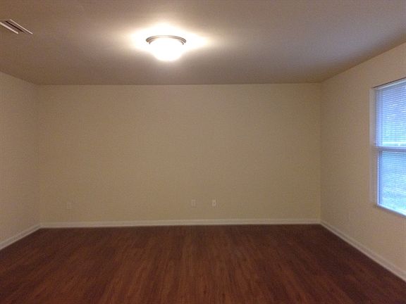 4th image of 6614 Chestnut Oak Ln