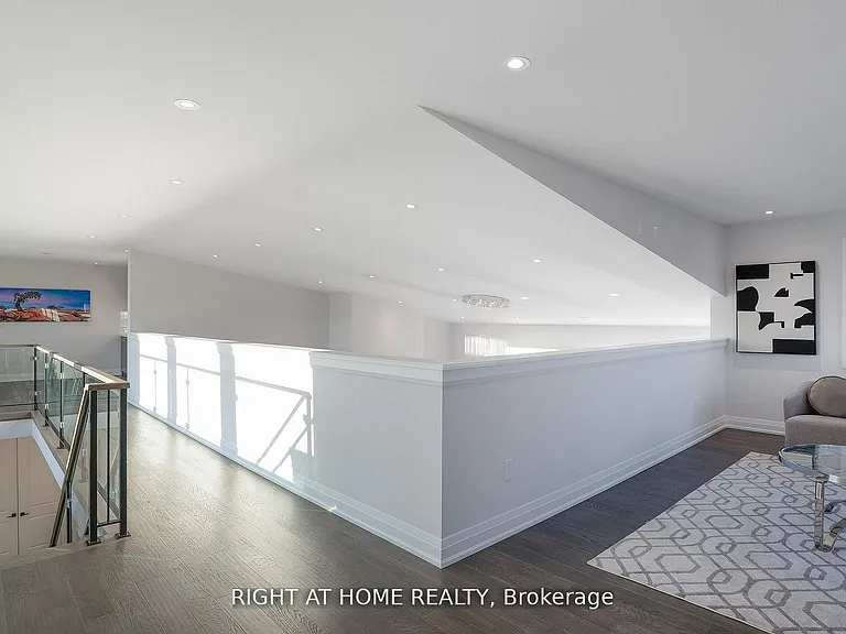 101 Sladden Ct — Photo 29