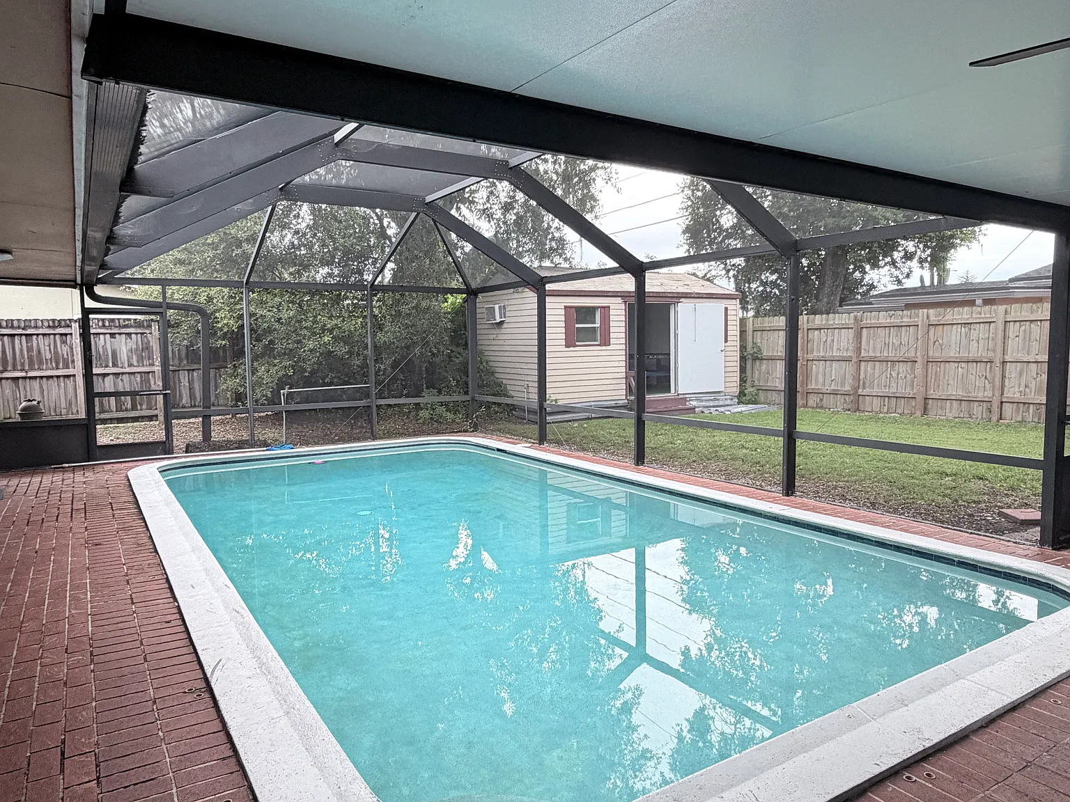 3 bed, 1385 sqft, $3,600 — Photo 3