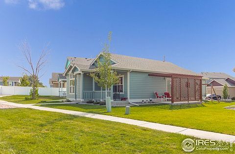 3rd image of 3517 Willow Dr