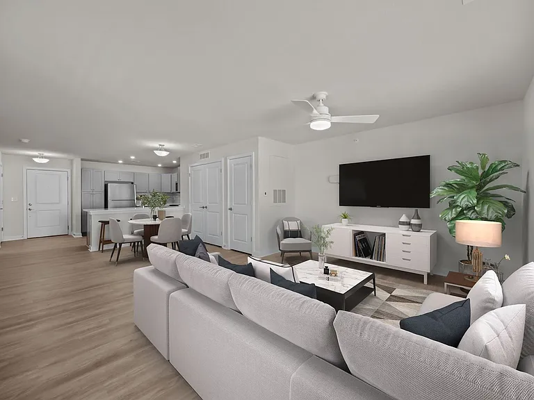 Harbor Village Apartments — Photo 20