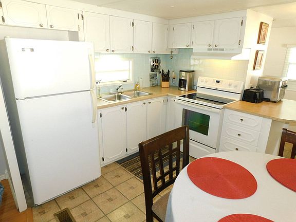 4th image of 11114 Redbird Dr