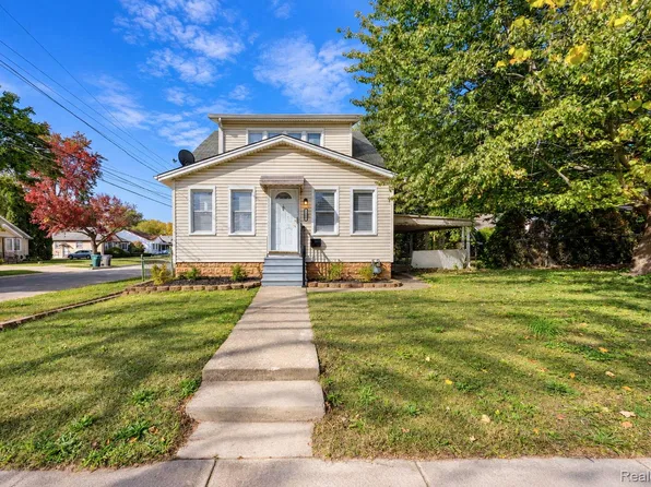 2848 Banner St, Dearborn, MI 48124