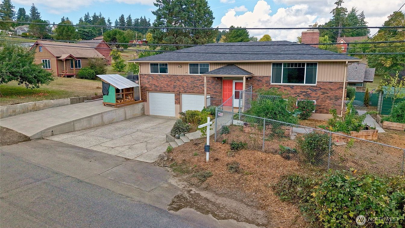 1st image of 6921 12th Street E