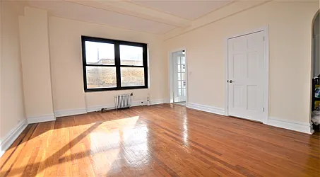 Rented by Manhattan Realty Group