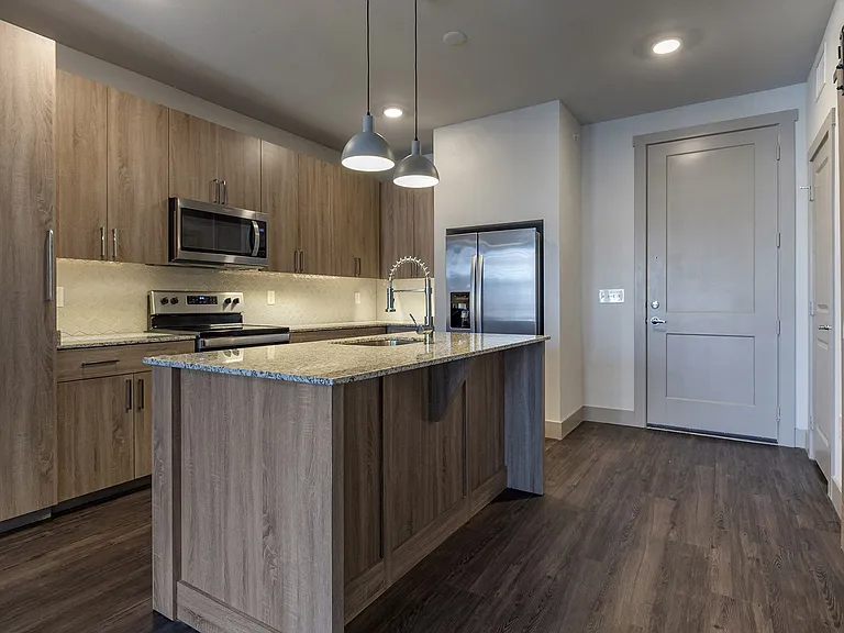 The Cosmopolitan Apartments — Photo 9