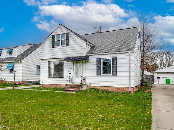 2nd image of 13849 Shady Oak Blvd